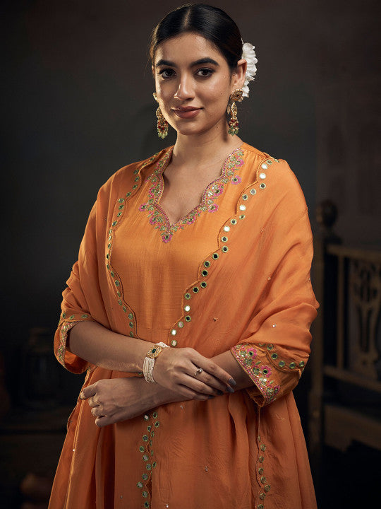 HIRIKA&DHRUTI Women Embroidered Kurta with Harem Pants & With Dupatta