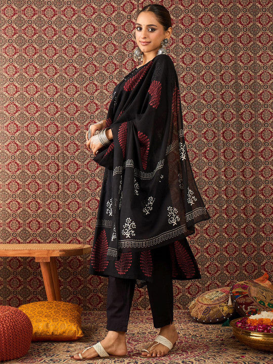 Indo Era Floral Printed Tie-Up Neck Pure Cotton Straight Kurta & Trousers With Dupatta
