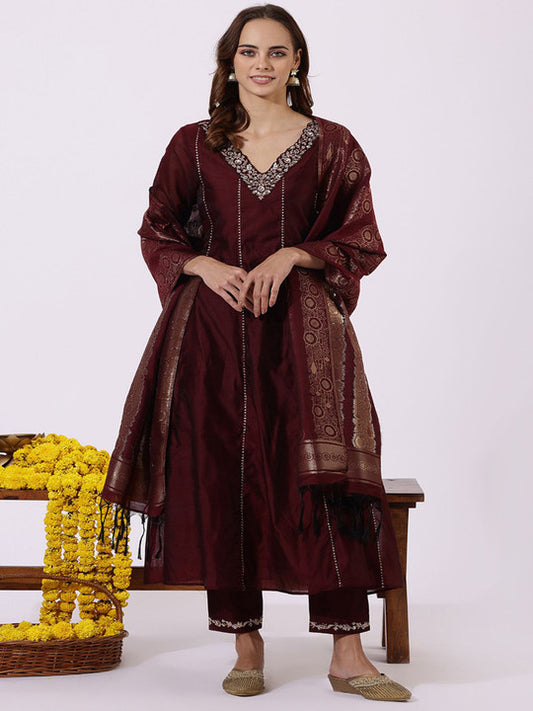 W Floral Embroidered Zari Panelled V-Neck A-line Kurta With Trouser And Dupatta