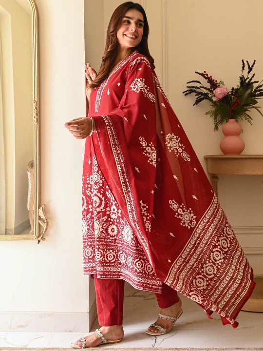 DIVASTRI Women Floral Printed Gotta Patti Kurta
