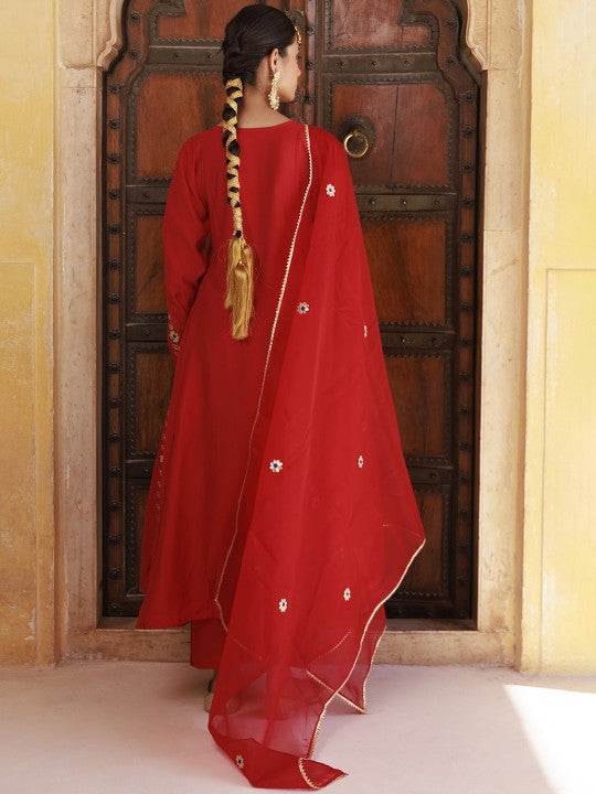 Bannhi by Priyanka Rathore  Floral Embroidered Gotta Patti Chanderi Silk Kurta with Palazzos & Dupatta