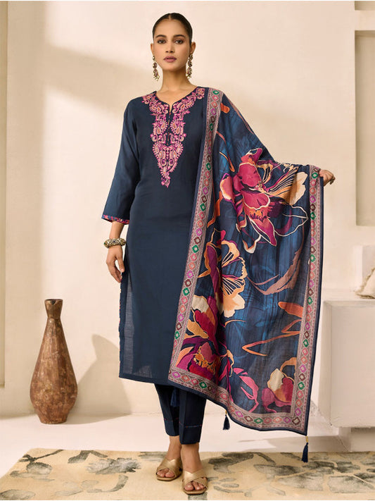 WOMEN PLUS Women Paisley Yoke Design Thread Work Kurta With Trousers & Dupatta