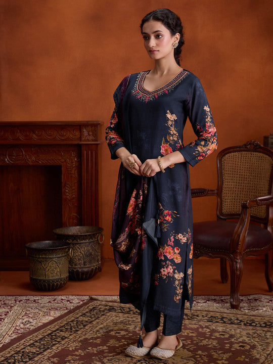 WOMEN PLUS Floral Embroidered Beads and Stones Straight Kurta with Trousers & Dupatta