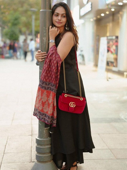 GoSriKi Women Regular Kurta with Palazzos & With Dupatta