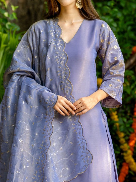 HOUSE OF JAMOTI Floral Embroidered Thread Work Straight Kurta