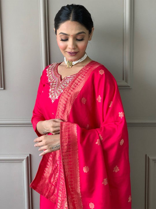 Ishin Women Floral Embroidered Straight Kurta With Trousers & Dupatta