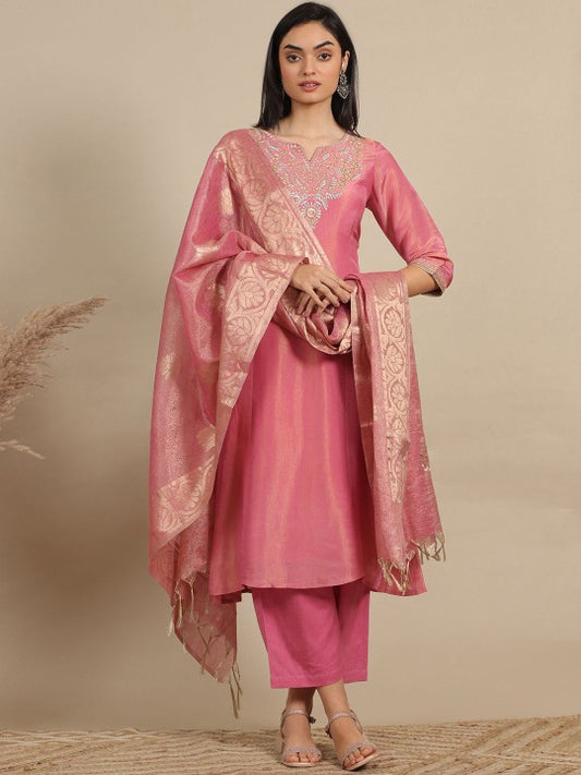 AURELIA Women Floral Embroidered Regular Kurta with Palazzos & With Dupatta