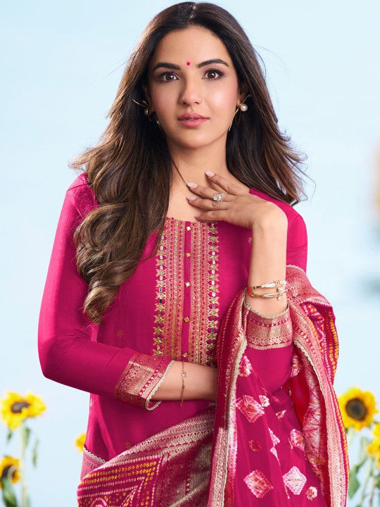 Inddus Floral Embroidered Sequnnied Jacquard Straight Kurta
