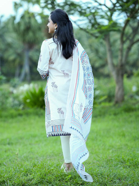 Eilaa Women Printed Regular Pure Cotton Kurta With Dupatta
