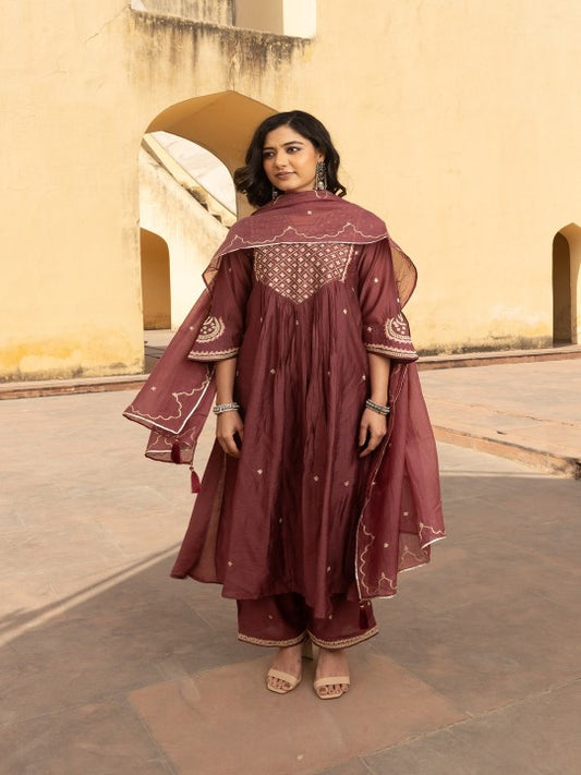 ASRUMO Women Floral Embroidered Regular Patchwork Kurta