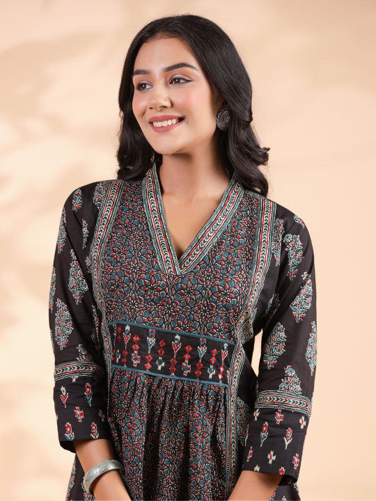 Vbuyz Women Ethnic Motifs Printed A-Line Midi Ethnic Dresses