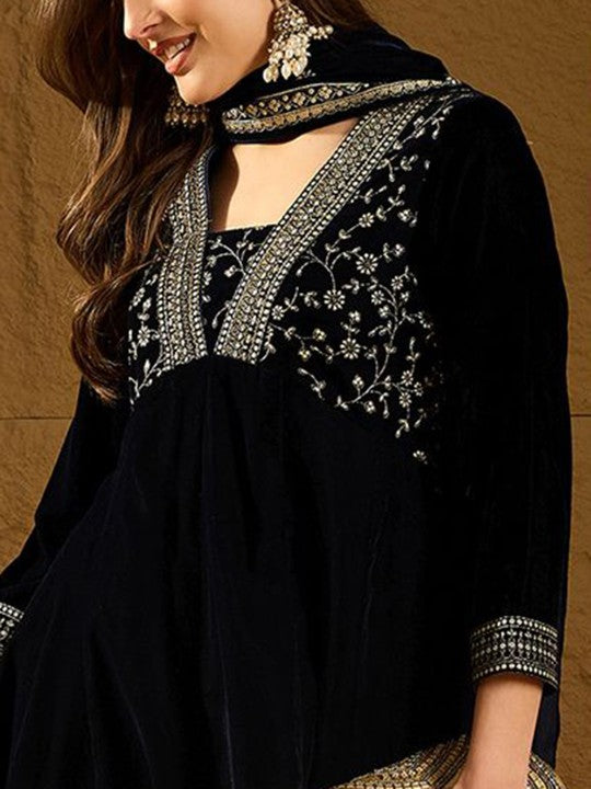 House of Pataudi Women Floral Embroidered Kurta