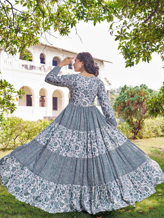 CHANSI Floral Printed Flared Maxi Dress