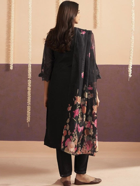AUTUMN LANE LISBA Onyx Floral Embroidered Straight Kurta