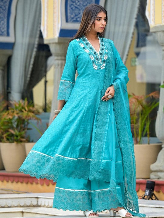 Aavanya Women Green Pure Cotton Kurta Sets