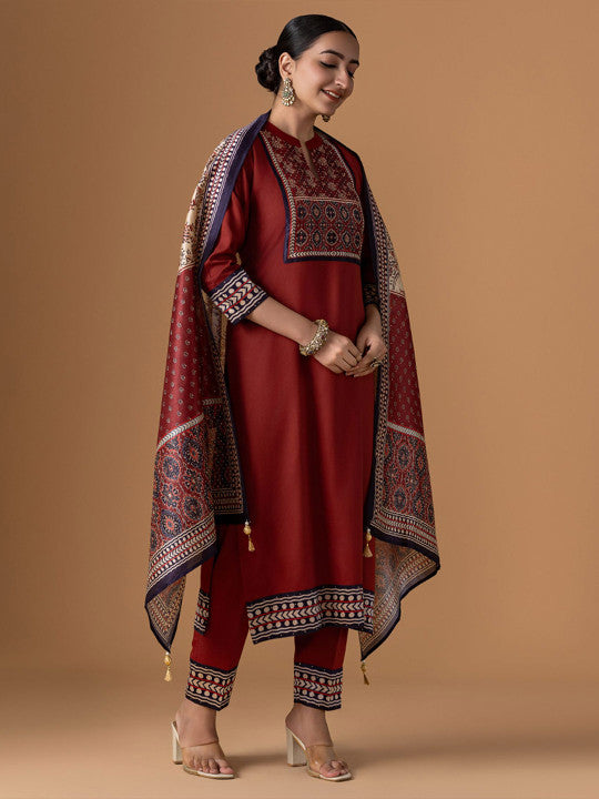 WOMEN PLUS Ethnic Motifs Yoke Design Thread Work Kurta With Trousers & Dupatta