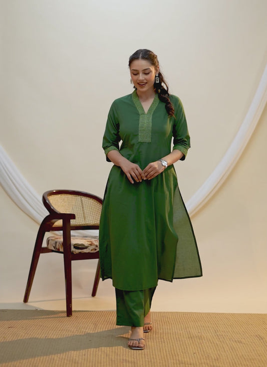 Soft Cotton Solid Straight Green Kurta