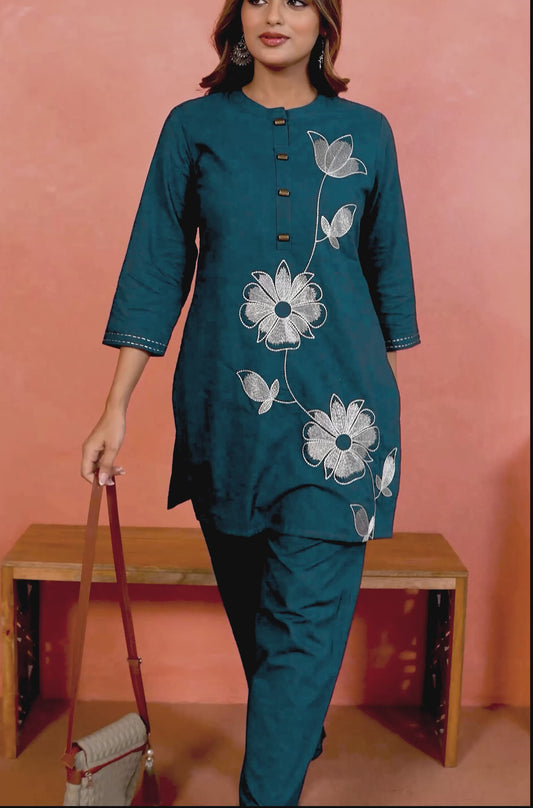 Embroidered Soft Cotton Solid Straight Teal Kurta