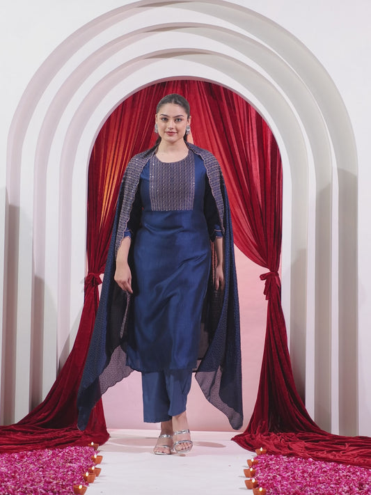 Embroidered Blended Silk Solid Straight Blue Kurta