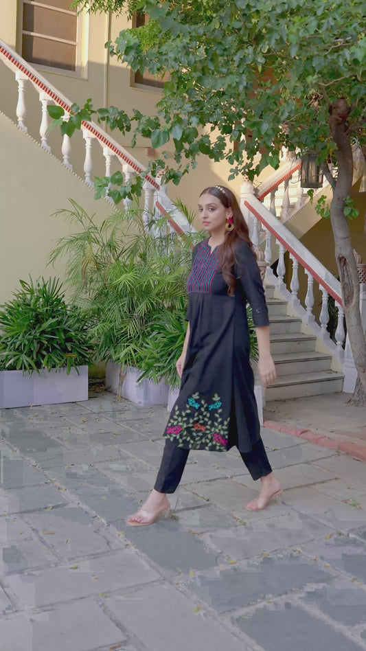 Embroidered Linen Cotton Solid Flared Black Kurta