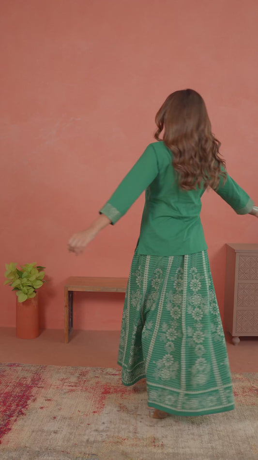 Embroidered Soft Cotton Solid Straight Green Kurta