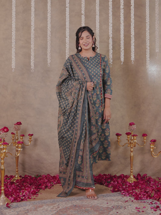Embroidered Soft Cotton Block Print Panelled Green Kurta