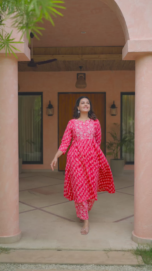 Embroidered Kantha Cotton Floral Flared Pink Kurta