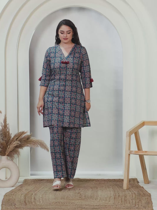 Kantha Cotton Geometric Straight Blue Kurta