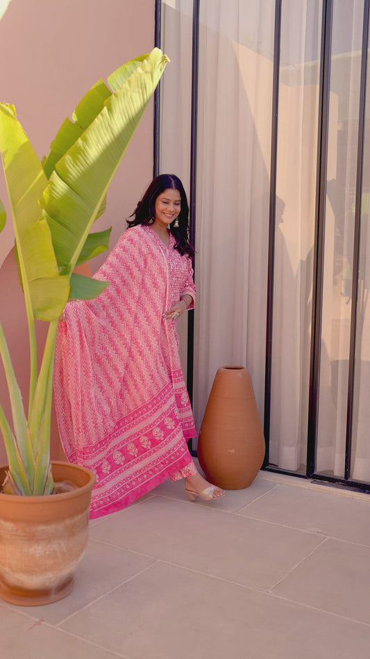 Soft Cotton Abstract Straight Pink Kurta