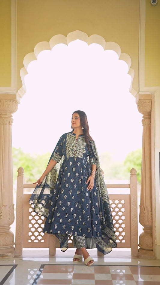 Soft Cotton Floral Panelled Blue Kurta
