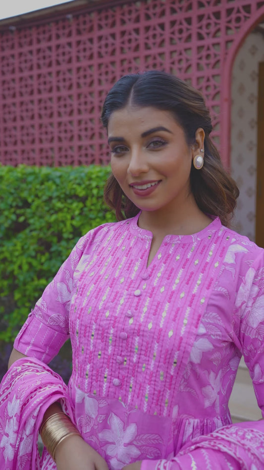 Embroidered Soft Cotton Floral Panelled Pink Kurta