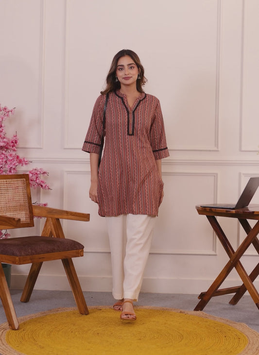 Soft Cotton Geometric Straight Maroon Kurta