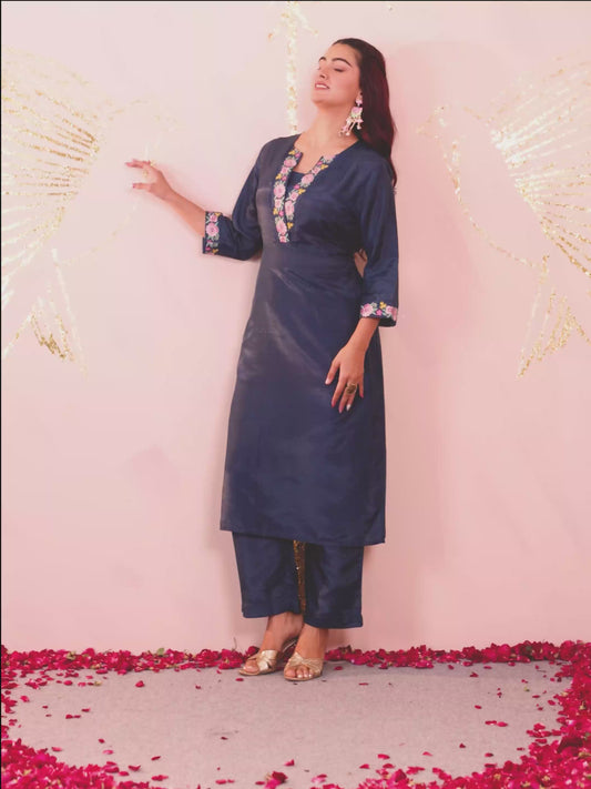 Embroidered Blended Silk Solid Straight Grey Kurta