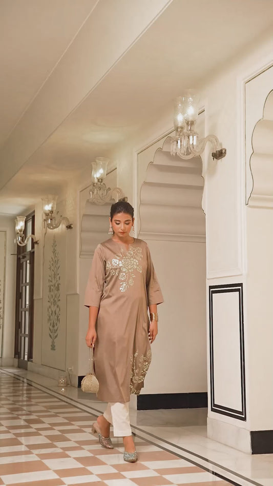 Chanderi Placement Print Straight Brown Kurta