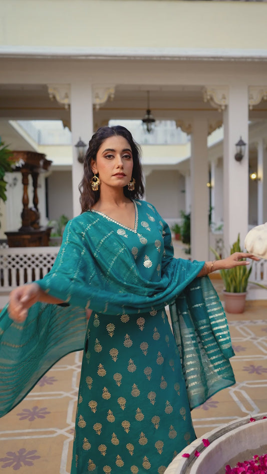 Embroidered Blended Silk Gold foil Straight Blue Kurta