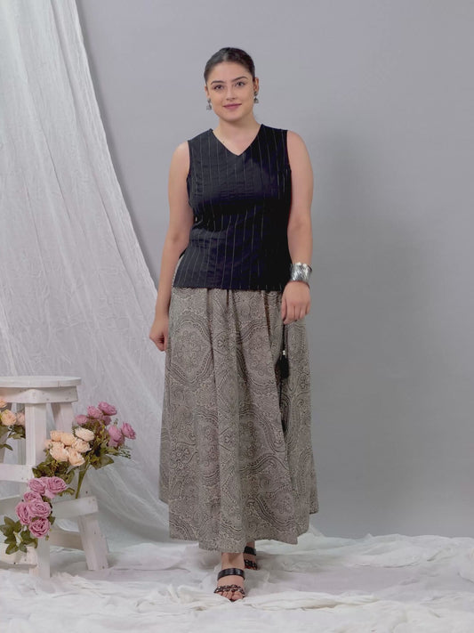 Soft Cotton Solid Straight Black Kurta (With Necklace)