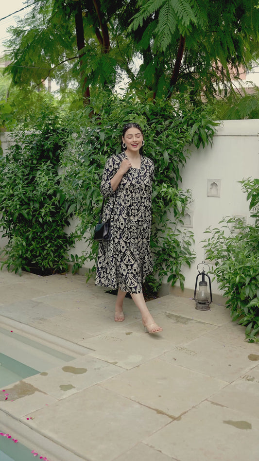 Soft Cotton Ikat Gathered Black Dress