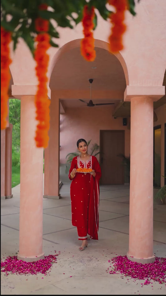 Embroidered Blended Silk Solid Red Straight Kurta