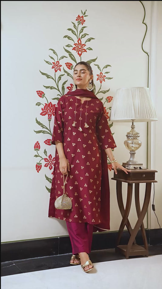 Embroidered Chanderi Gold foil Straight Maroon Kurta