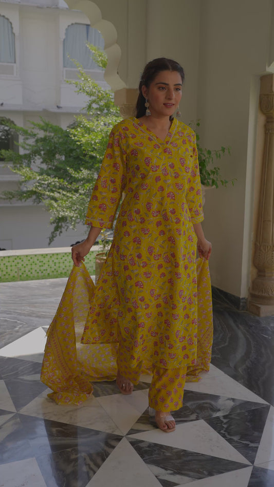 Soft Cotton Floral Straight Yellow Kurta