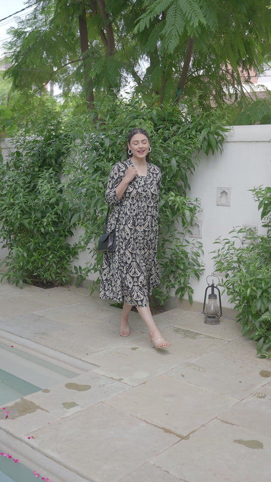 Soft Cotton Ikat Gathered Black Dress