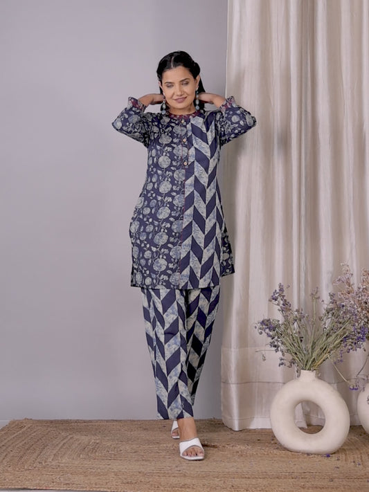 Embroidered Soft Cotton Geometric Straight Blue Kurta