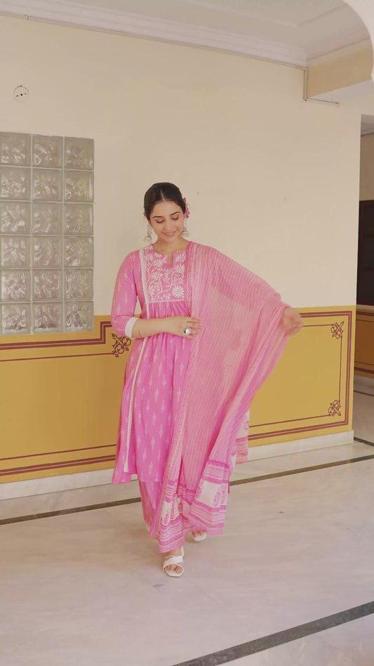 Embroidered Viscose Geometric Flared Pink Kurta