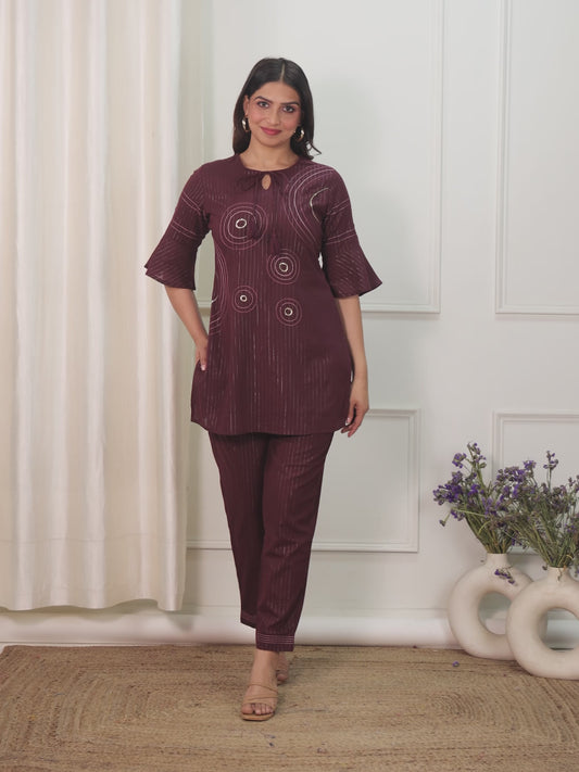 Embroidered Lurex Cotton Solid Straight Brown Kurta