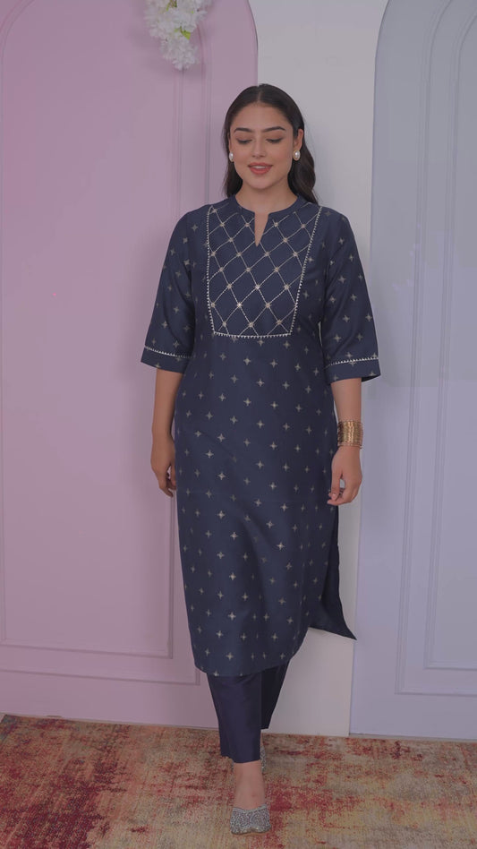 Embroidered Blended Silk Gold foil Straight Blue Kurta