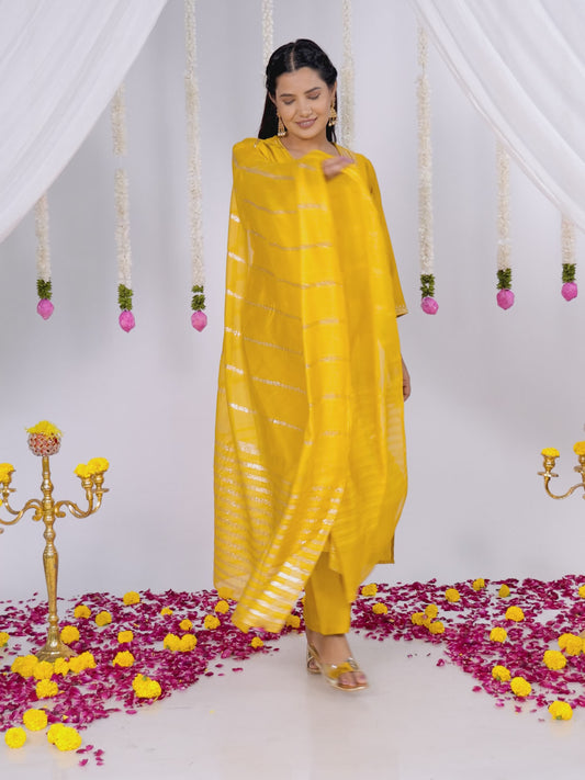 Embroidered Vertigan Solid Straight Yellow Kurta