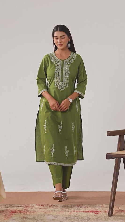 Embroidered Soft cotton Solid Straight Green Kurta