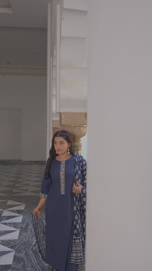 Embroidered Cotton Dobby Solid Straight Navy Blue Kurta