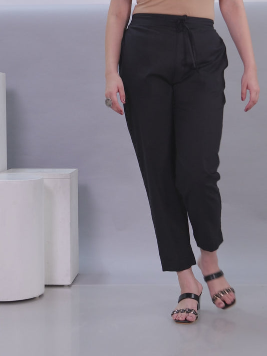 Soft Cotton Solid Black Tapered Tapered Trousers