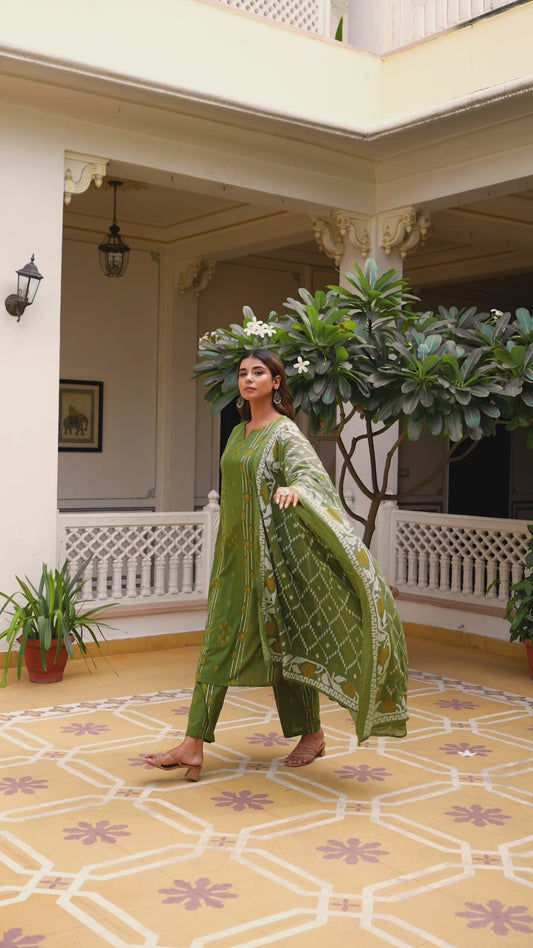 Soft Cotton Geometric Straight Green Kurta
